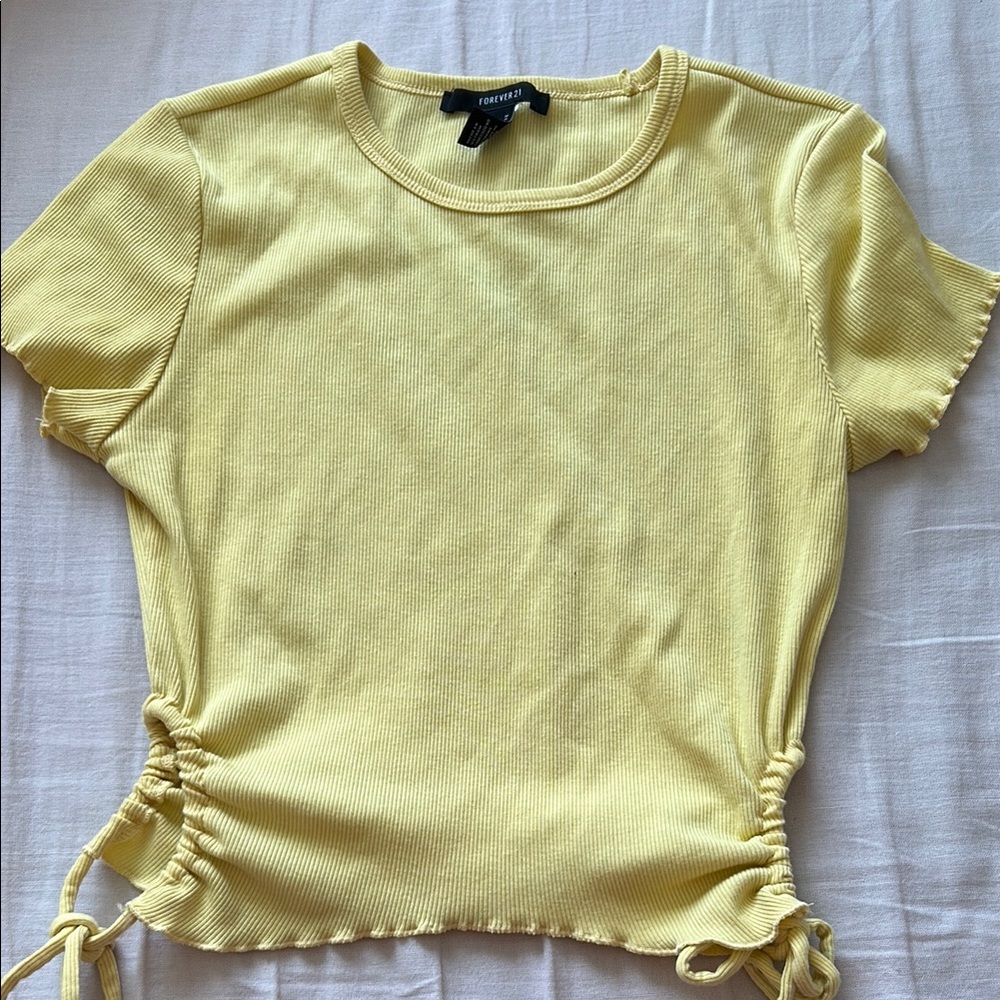 Forever 21 Light Yellow Ruched Short Sleeve Top